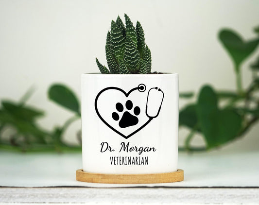 Personalized Veterinarian Gift - 3" White Ceramic Pot, Vet Tech Gift, Vet Graduation, Vet Assistant, Vet Staff, Vet Appreciation, Vet office